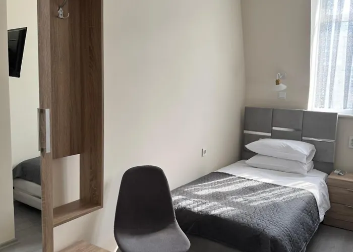 Хостел Ticha *